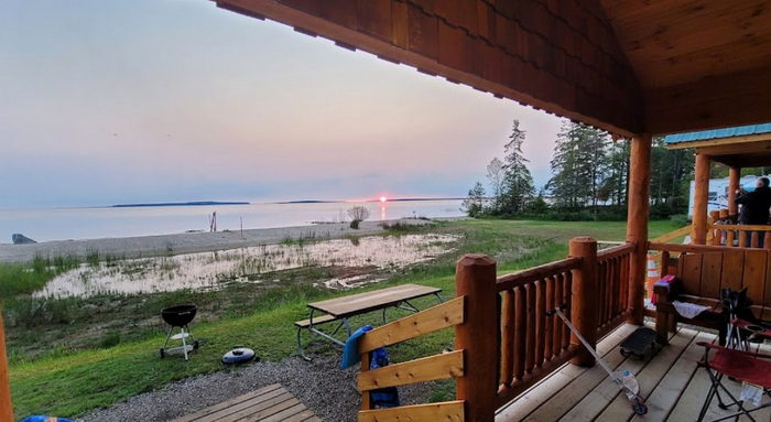 Mackinac Lakefront Cabins (Mackinac Motor Lodge Resort) - Cabin Rental (newer photo)